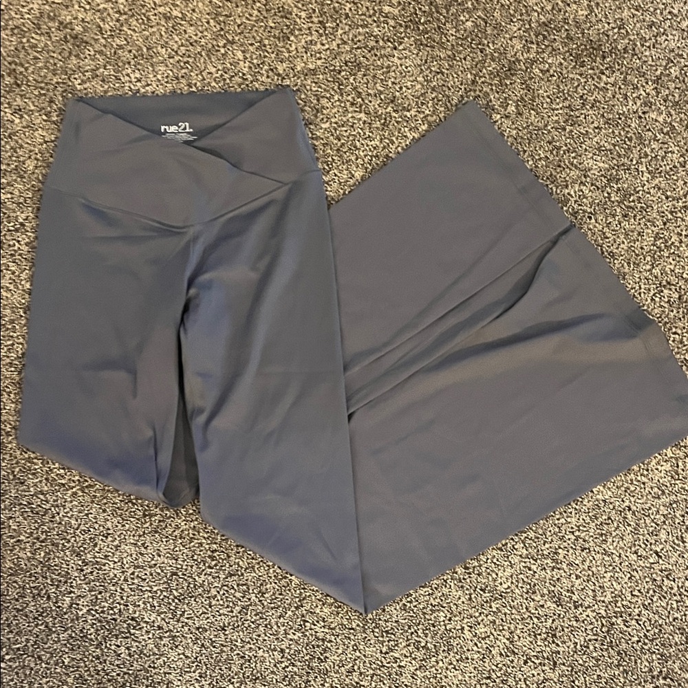 Rue21 Charcoal Wide-Leg Pants